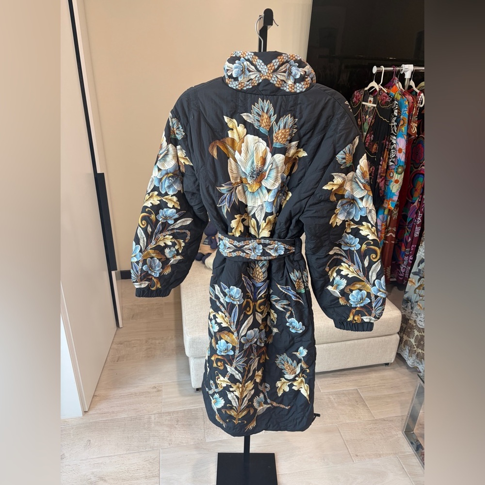 Farm Rio: Black Flowerful Snake Garden Reversible Maxi Puffer Jacket - Picture 6 of 14